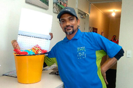 Christchurch South franchisee Kumaran Nair received a bucket of goodies from one of his customers for his great work.