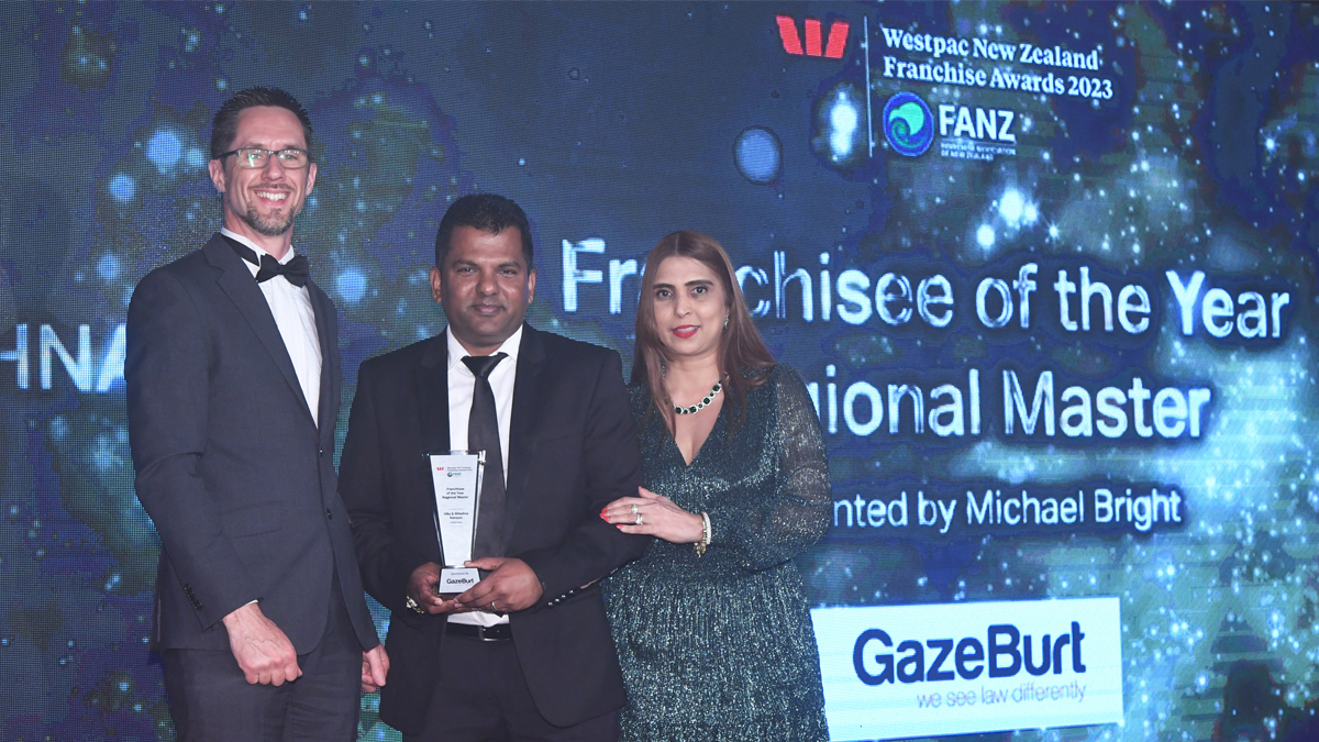 Viky and Nileshna score a hat-trick with third win at Franchise Awards