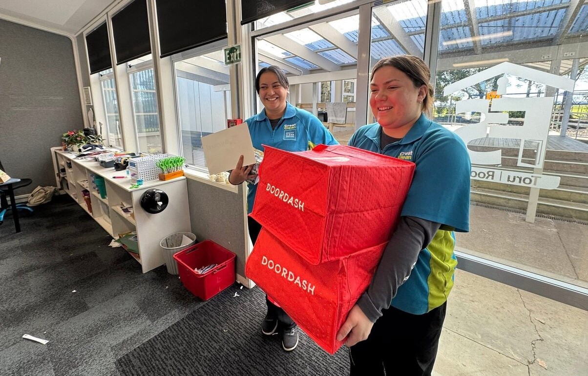Fordell School’s cleaning fairies reward tidiest students with surprise pizza lunch
