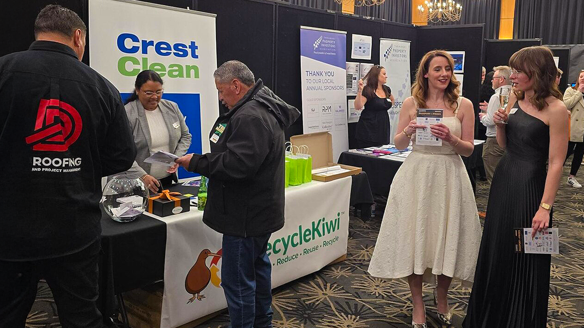 CrestClean connects with community and local businesses at Taranaki Business Showcase